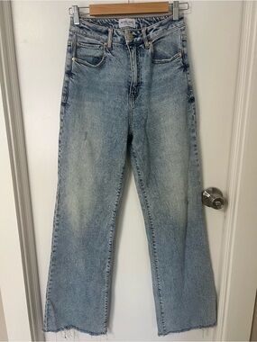 Light Wash High-Rise Wide Leg Jeans Minimalist Capsule Wardrobe Career Everyday